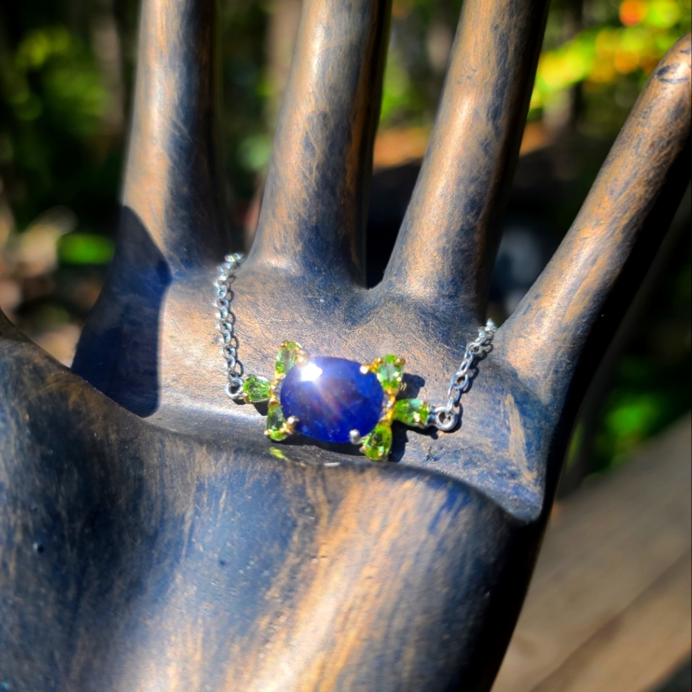 18k deep blue 💙 sapphire & Peridot bracelet 7.5" adjustable